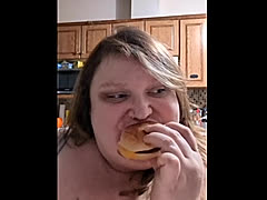 Pandaesque Princess, a 417lbs foodie From Canada