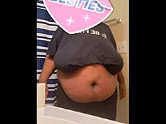 Kenya, a 400lbs feedee From United States