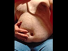 Littlebitover, a 275lbs gainer From Poland